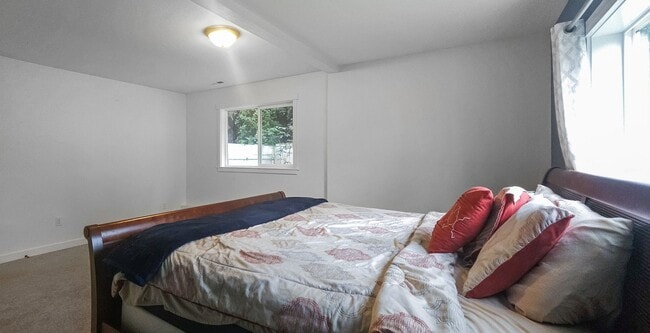 Building Photo - Beautiful 4 bedroom home in Tacoma