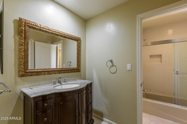 Building Photo - 49 Biltmore Estates Dr