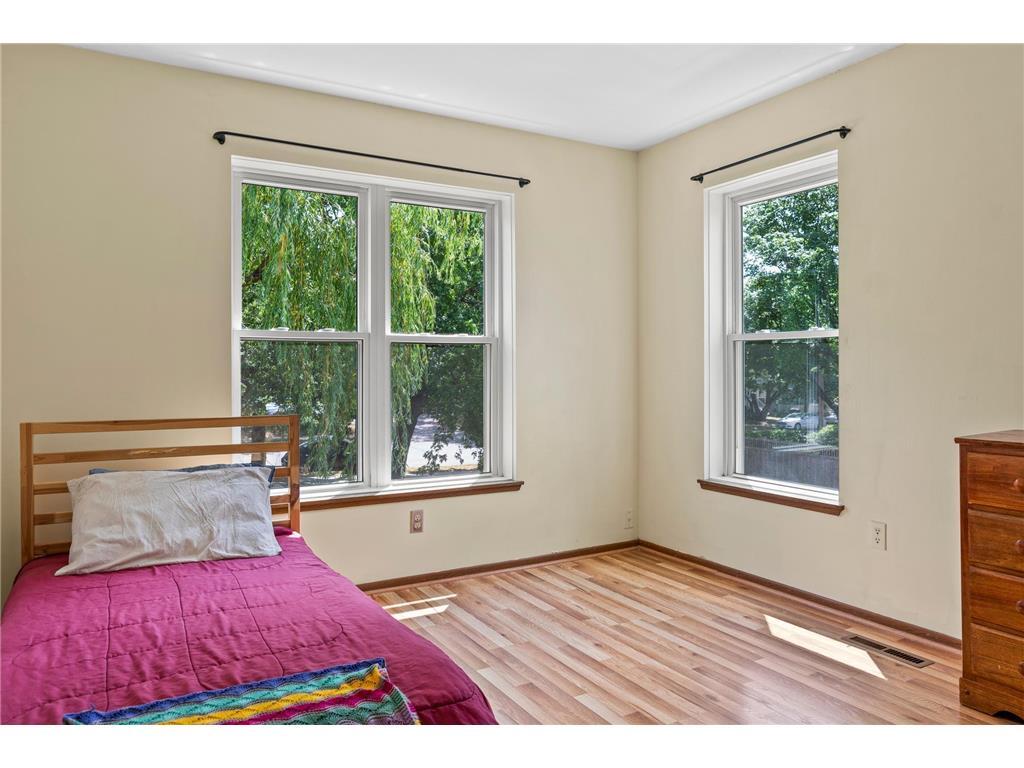 Bedroom - 524 20th Ave S