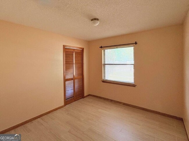 Building Photo - 603 Plantation Village Dr