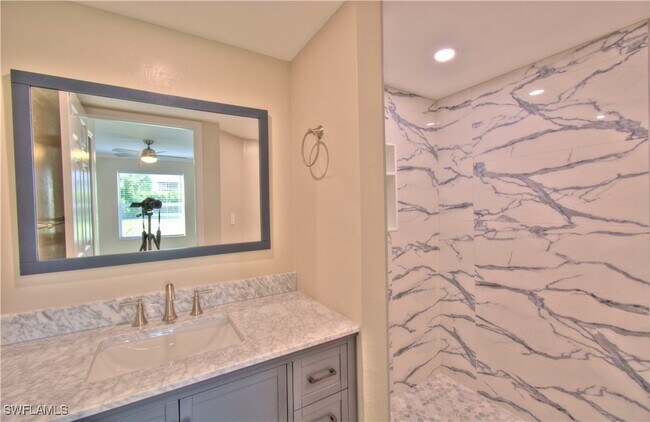 Building Photo - 776 Landover Cir
