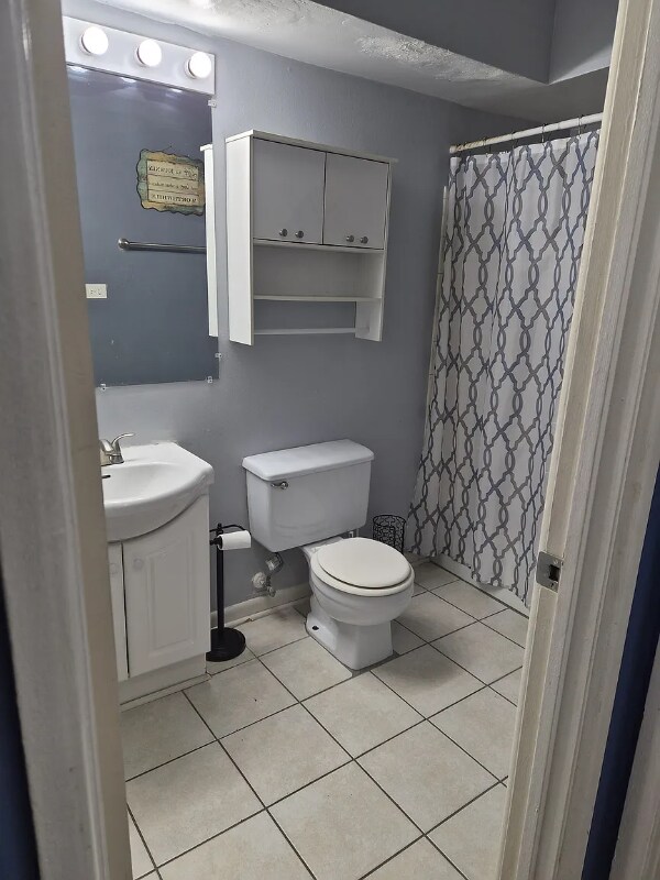 Building Photo - 1500 Robin Cir