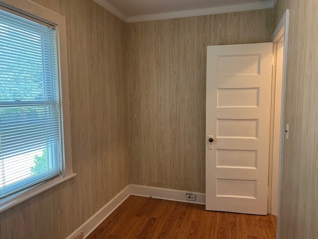 Building Photo - 139 Cove Neck Rd