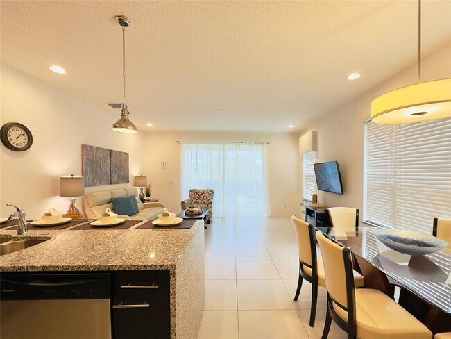 Building Photo - 17521 Placidity Ave