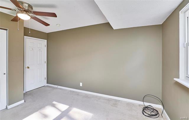 Building Photo - 708 Whitewillow Ln