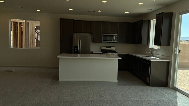 Building Photo - brand new home