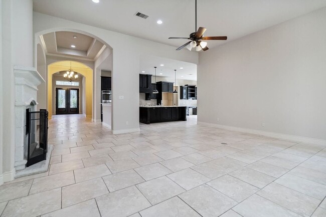Building Photo - 944 Wilderness Oaks