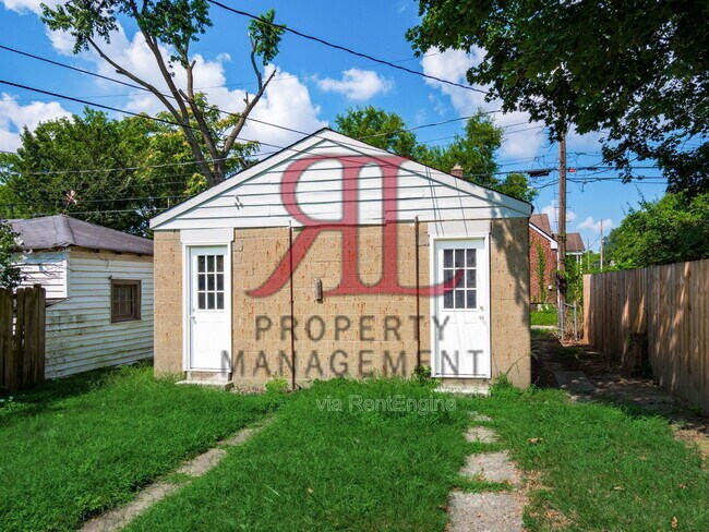 Building Photo - 439 Eldridge Ave