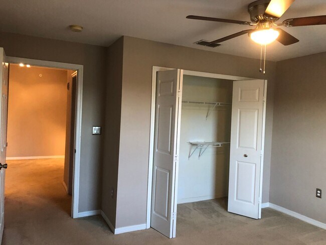 Building Photo - APARTMENT FOR RENT IN THE BEST AREA OF ORLANDO