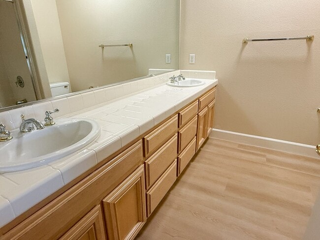 Building Photo - 1197 Eagle Valley Ct