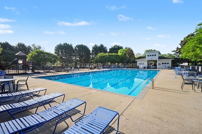 Building Photo - 5518 Stowe Derby Dr