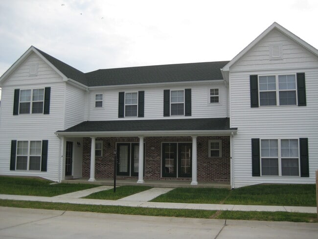 Front of Building - 5018 Riverport