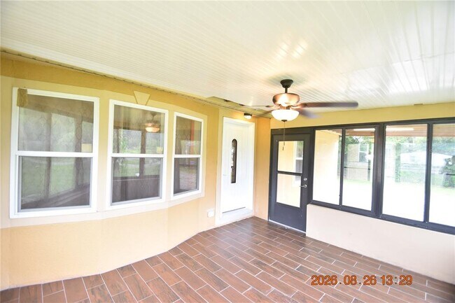 Building Photo - 12106 Waterview Dr