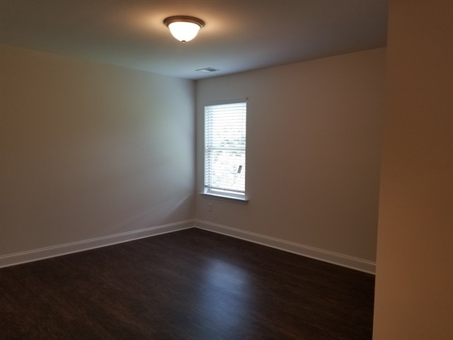 Building Photo - 264 Makenna Dr