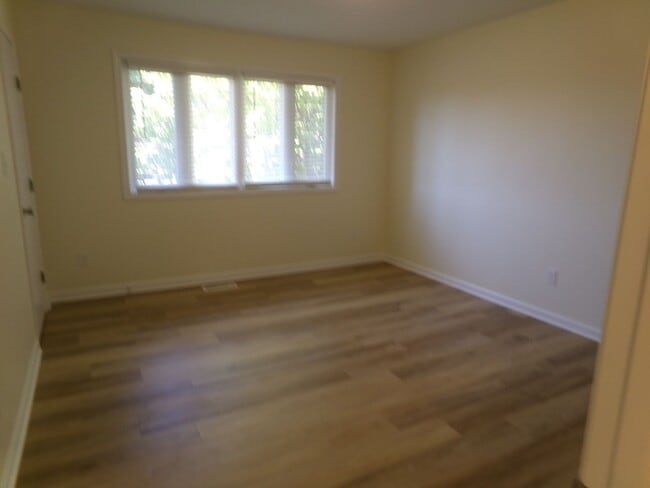 Building Photo - Peace Haven and US 421 Location