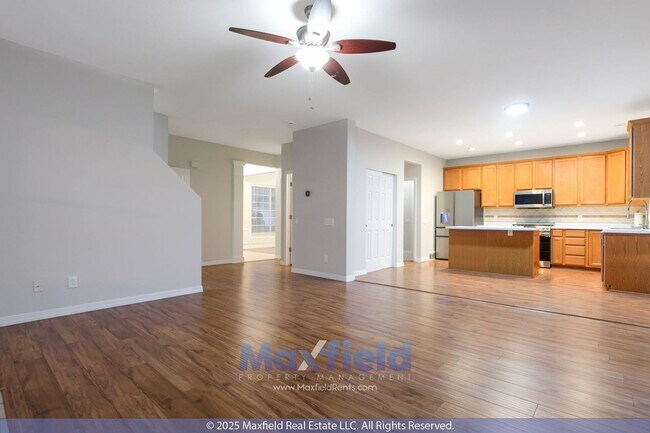 Building Photo - Beautiful 6BD, 3.5BTH, 3GAR Home in Cranberry Hills