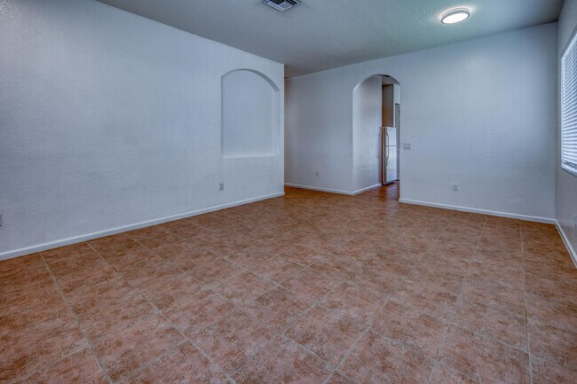 Building Photo - 139 2 Pine Dr