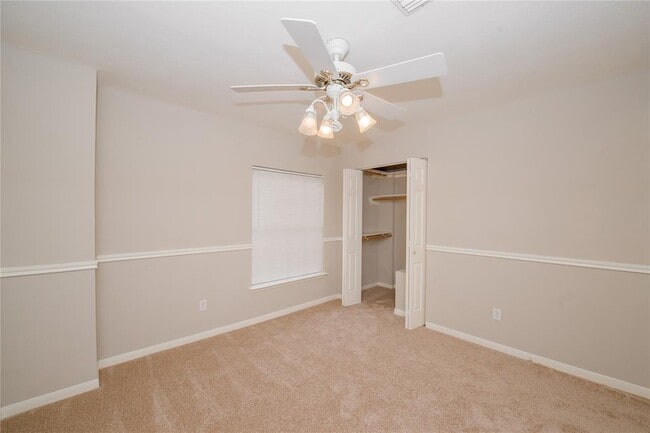 Building Photo - 3423 Hidden Creek Dr