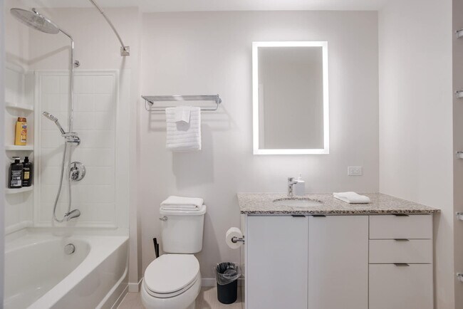 Building Photo - 9-JAN-JAN E 4th St