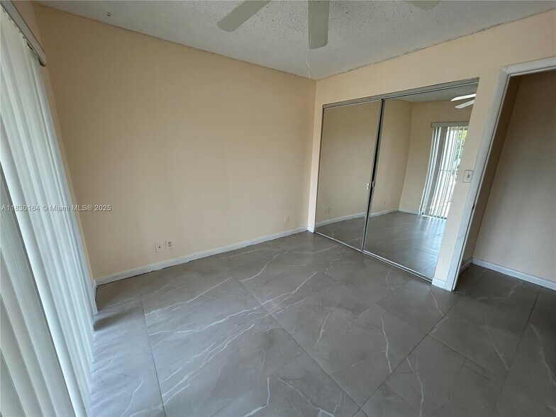 Building Photo - 1733 NW 56th Ave