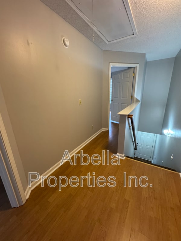 Building Photo - 1733 Blakewood Ct