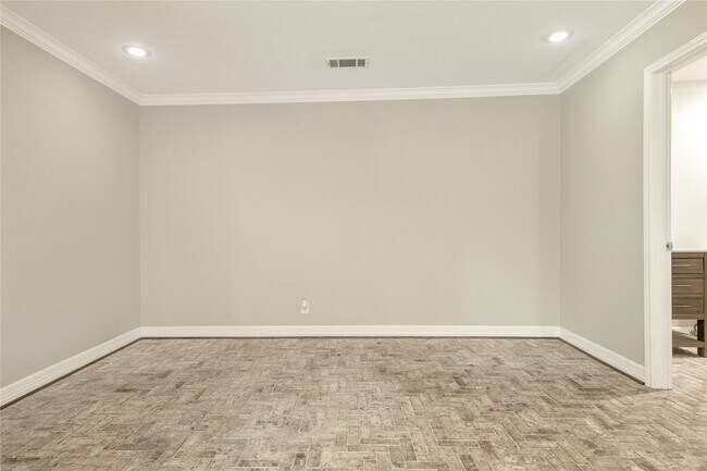 Building Photo - 1323 Ansbury Dr