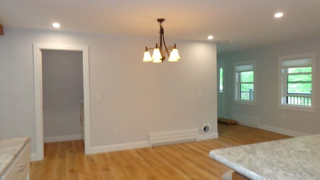 Building Photo - 112 Parkside Rd