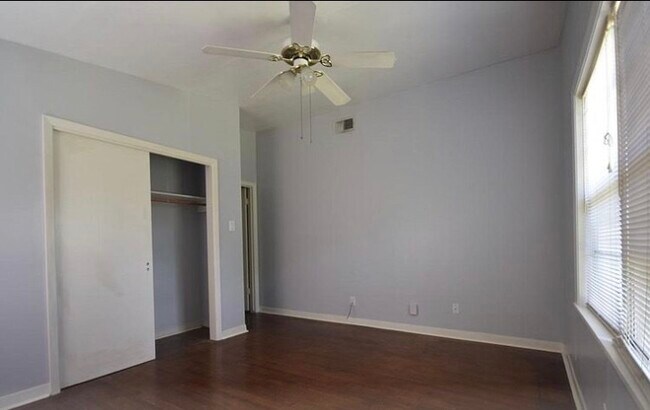 Building Photo - 4410 Kingfisher Dr
