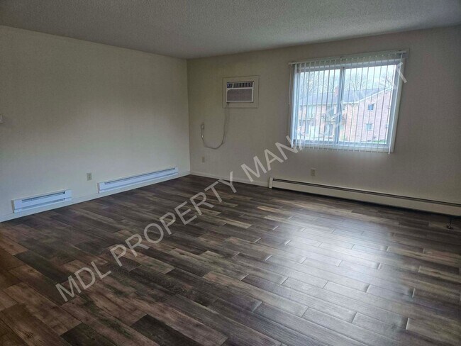 Building Photo - 3295 Ramond St