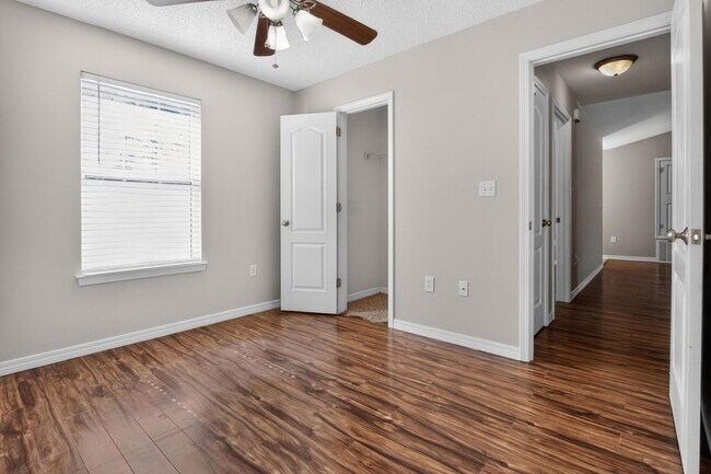 Building Photo - 3151 Forrest Ave