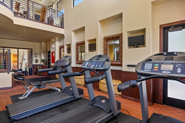 Building Photo - 6900 E Princess Dr