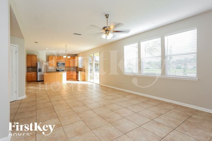 Building Photo - 76112 Deerwood Dr
