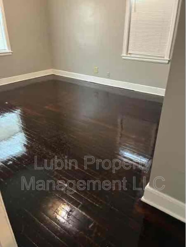 Building Photo - 1007 Railton Rd