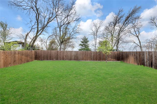 Building Photo - 3025 Frio Rd