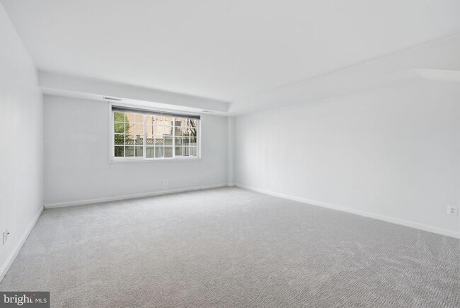 Building Photo - 1603 N Van Dorn St