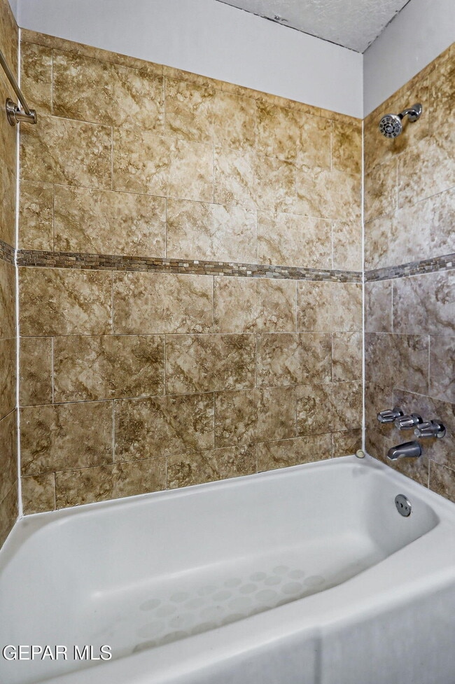 Building Photo - 5101 Dearborne Dr