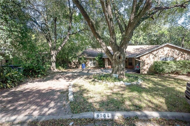 Primary Photo - 9104 Quail Creek Dr