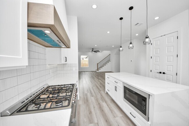 Building Photo - 1816 West St