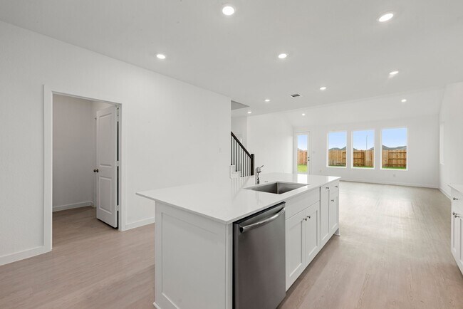 Building Photo - 6411 Symphony Wave Dr