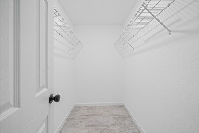 Building Photo - 12007 Sharpcrest St