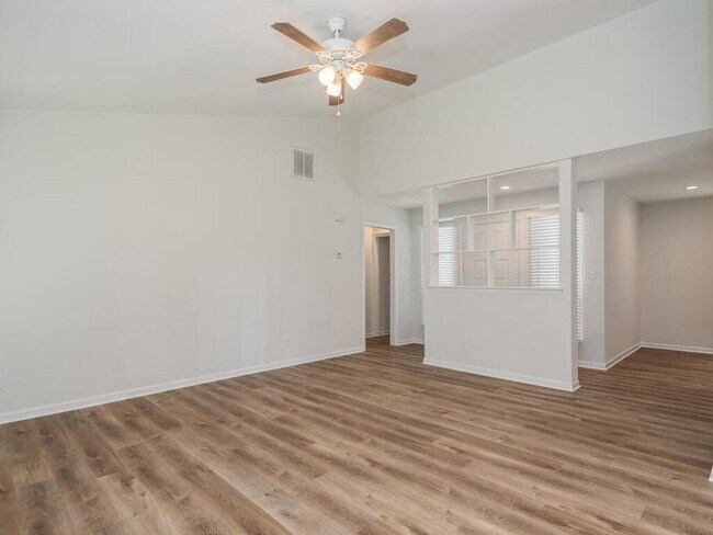 Building Photo - 10319 Osprey Dr