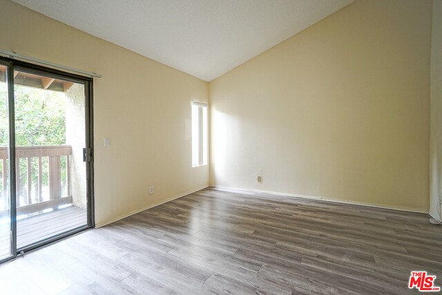 Building Photo - 5760 Owensmouth Ave