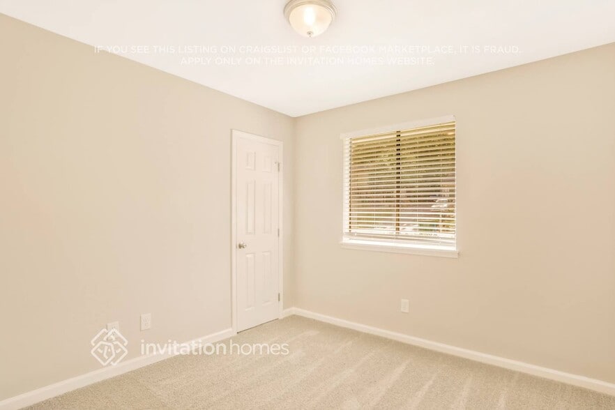 Building Photo - 6423 Van Eyck Way NW