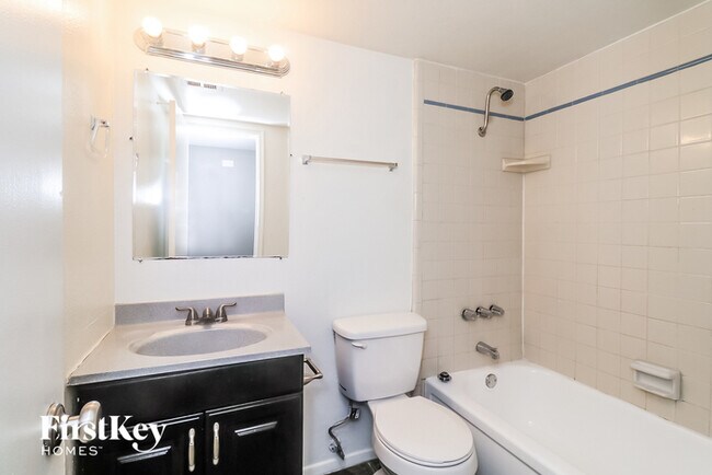 Building Photo - 3320 S Margo Dr