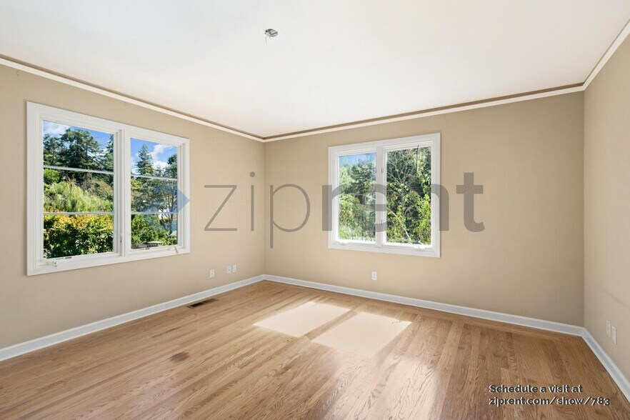 Building Photo - 938 Leo Way