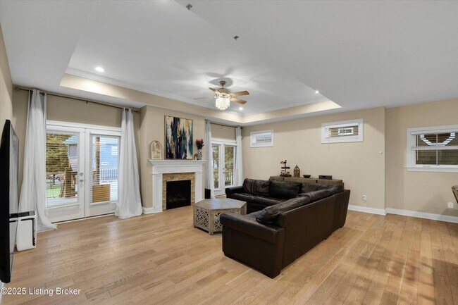 Building Photo - 825 Artisan Pkwy