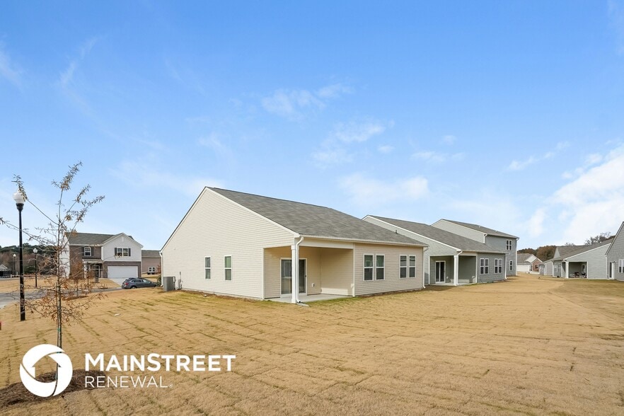 Building Photo - 200 Quincy Meadow Ave
