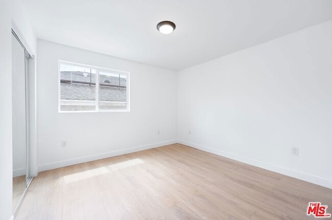 Building Photo - 7306 Independence Ave