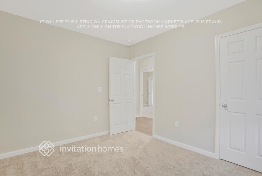 Building Photo - 2145 Green Forrest Dr