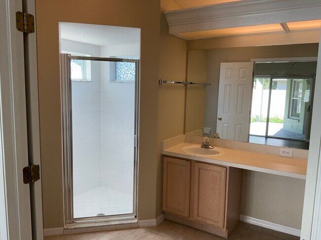 Building Photo - 27512 Sky Lake Cir